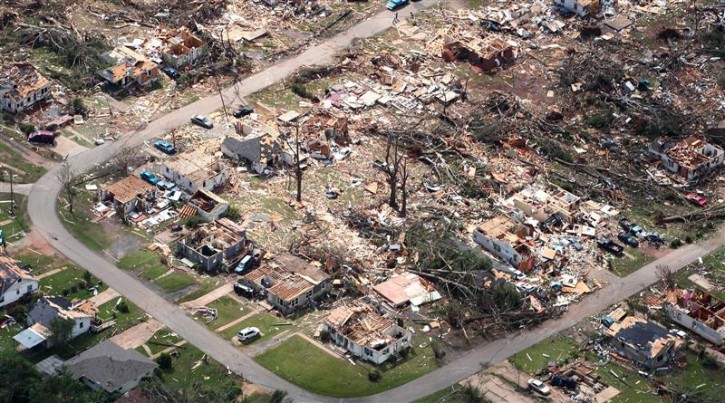 An aerial view of shows extensive damage to homes in the path of tornadoes in Tuscaloosa, Alabama, April 28, 2011. Tornadoes and violent storms ripped through seven southern U.S. states, killing at least 259 people in the country's deadliest series of twisters in nearly four decades.  REUTERS/Marvin Gentry